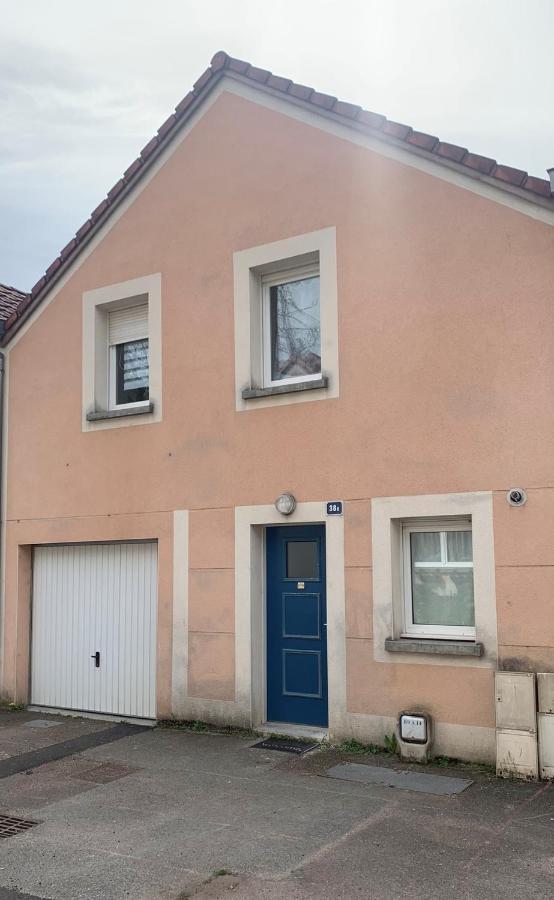 La Maison De Ville - 4 Chambres, 2 Sdb, Terrasse Et Garage - 90M2 Vesoul Exterior photo